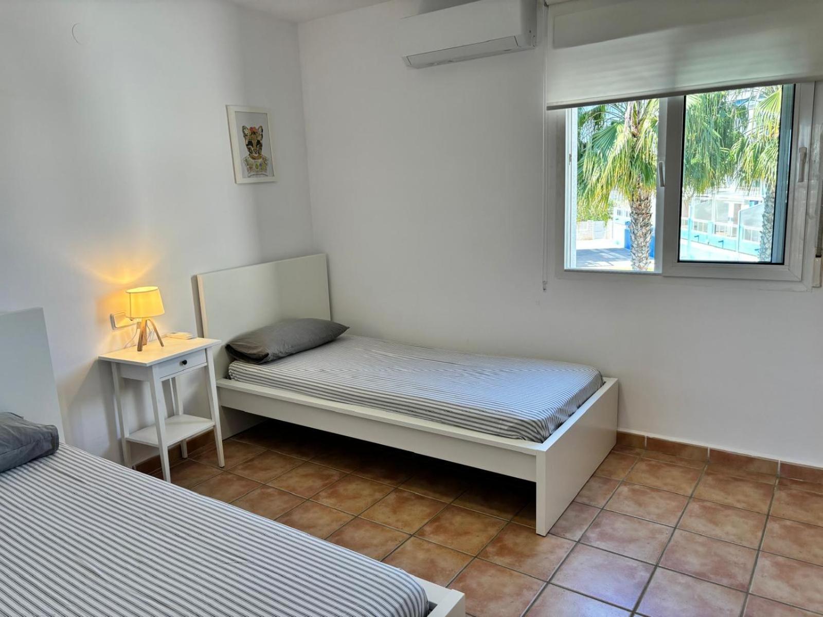 Caseta Rabdells Olivanova 150M De La Playa 外观 照片